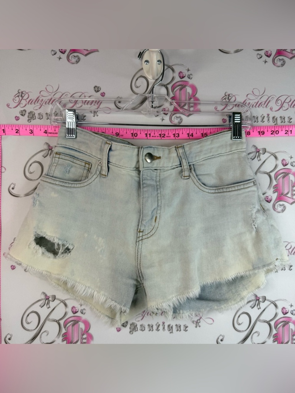 H&M shorts jeans mini booty white Light Blue Wash Distressed Denim Shorts